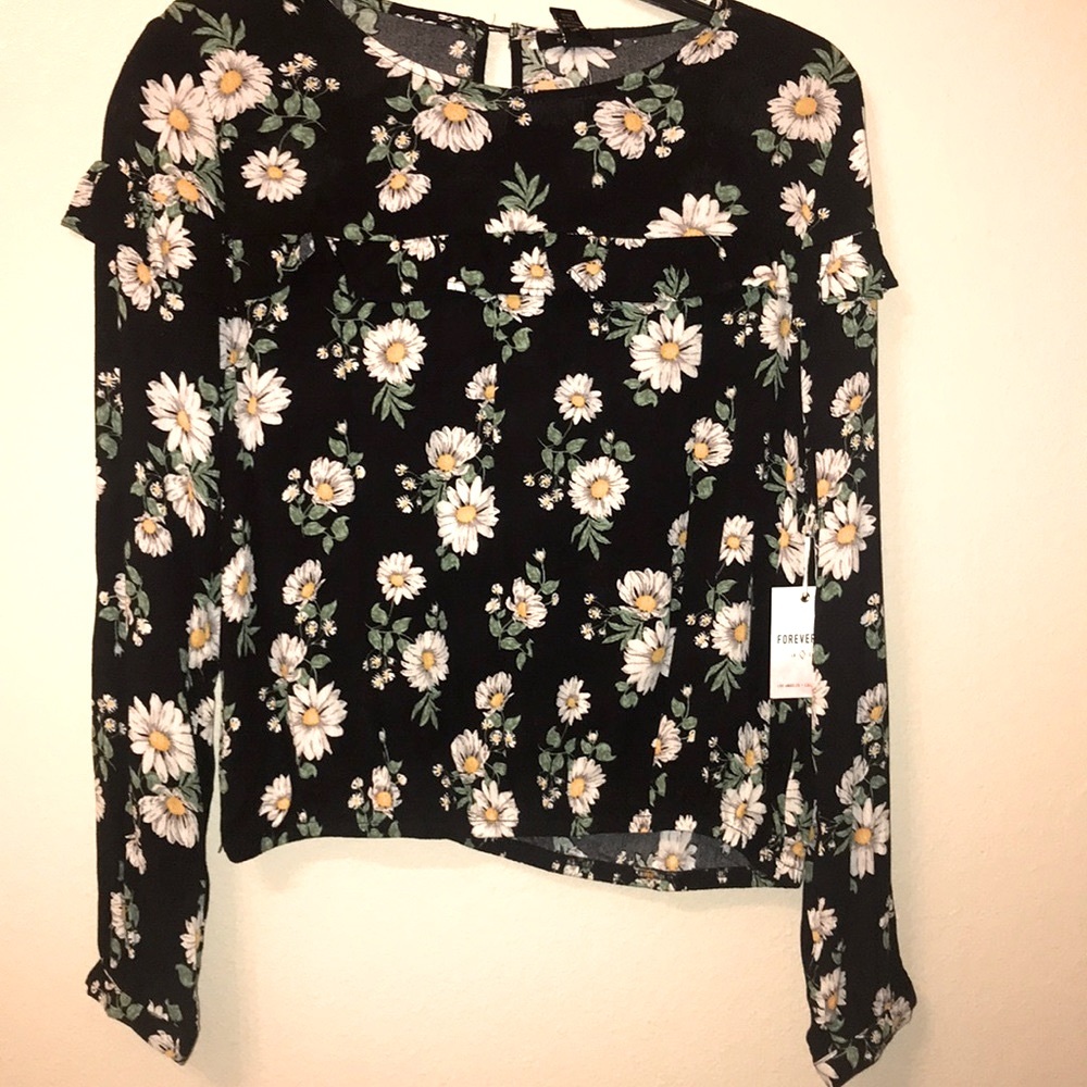 NWT SUNFLOWER CROP TOP